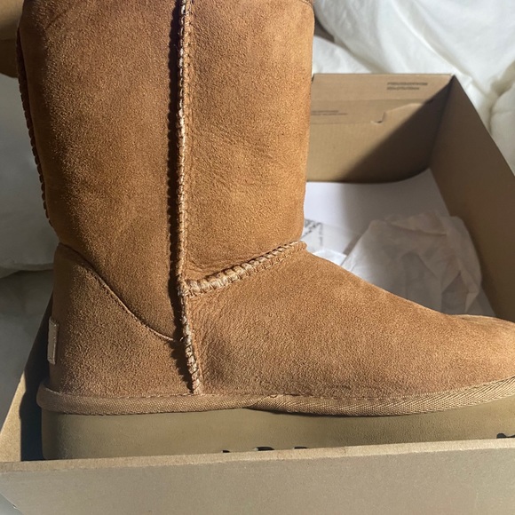 Ugg’s - Picture 6 of 12